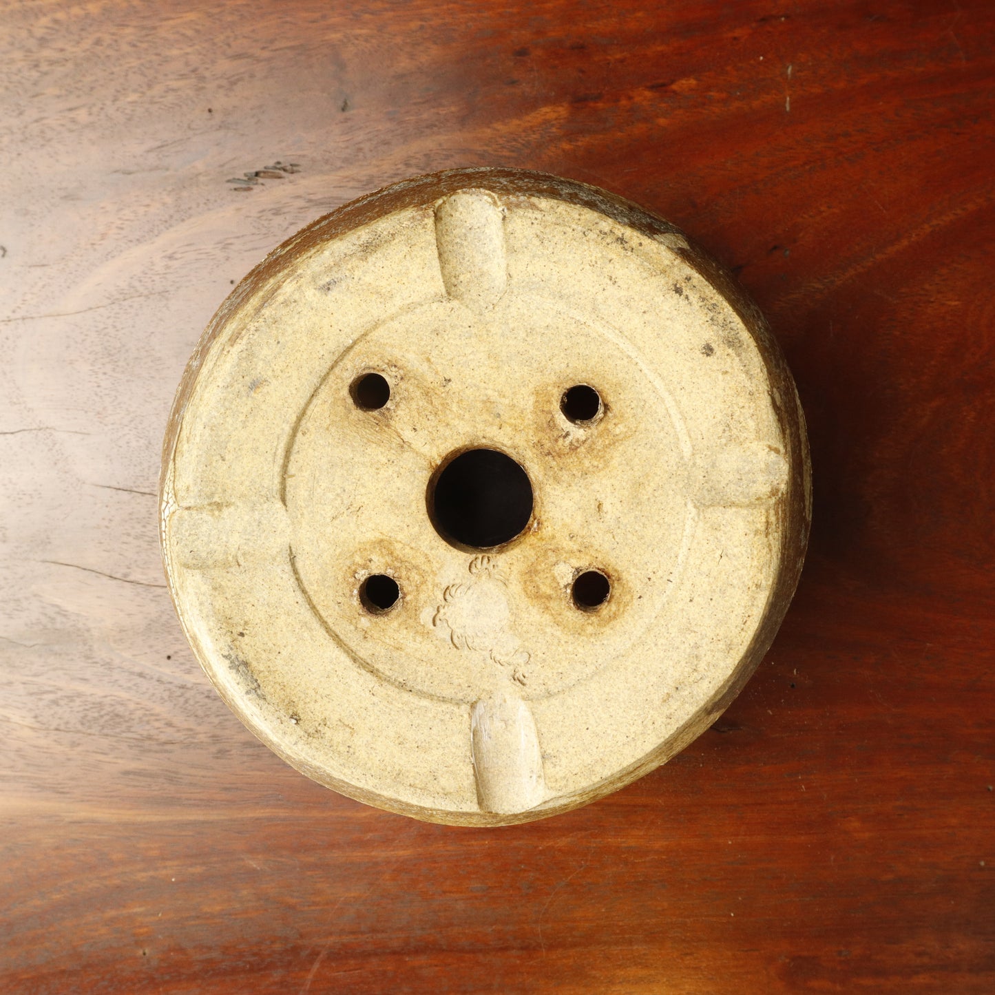 Denise Allen Round Crackle Edge Pot - USED