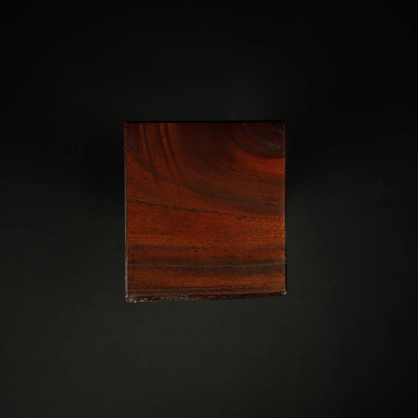 Bonsai Display Jita - Square With Natural Edge Dark 14cm