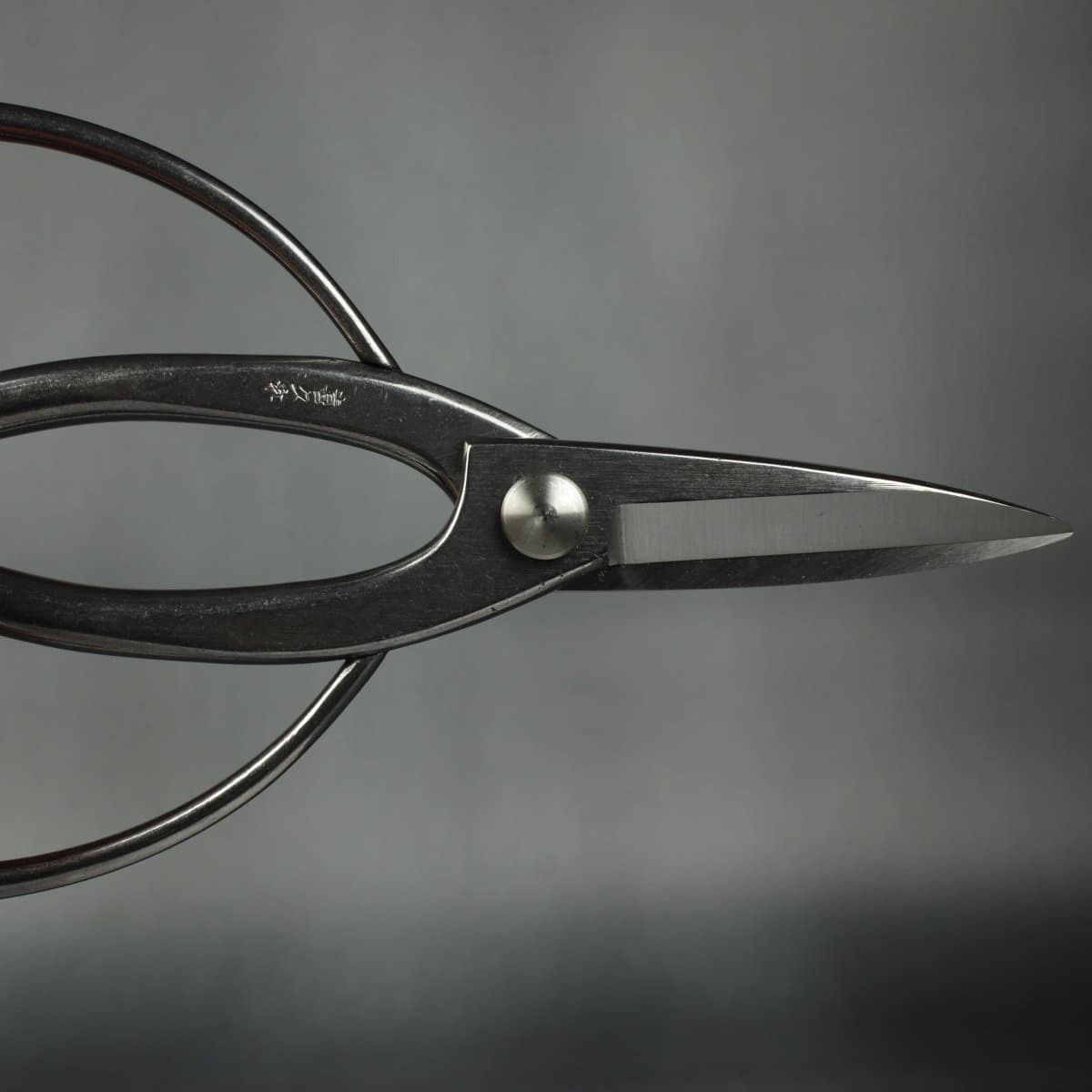 180mm Stainless Steel Bonsai Root Scissors closed blades