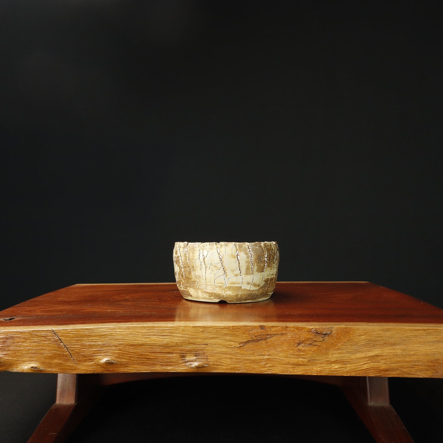 Denise Allen Round Crackle Edge Pot - USED