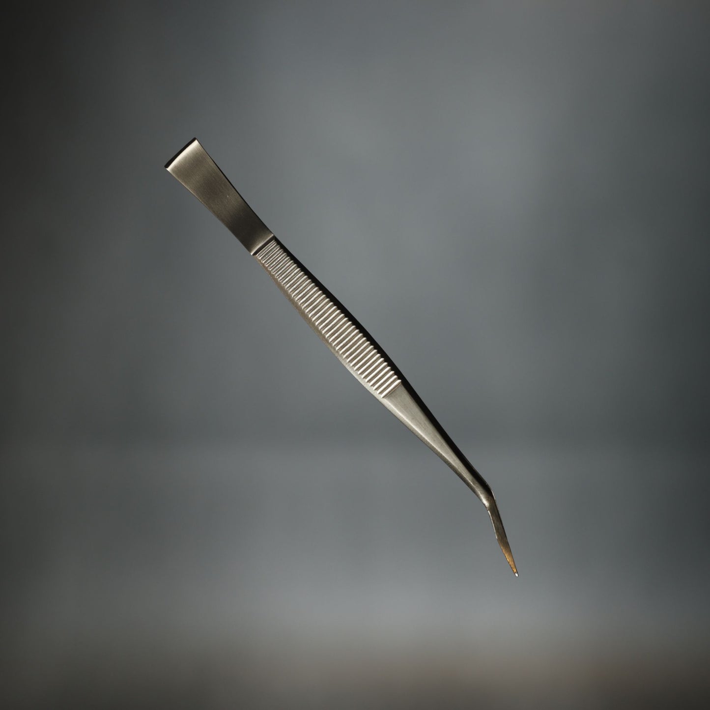Kikuwa Defoliating Tweezers With Blades