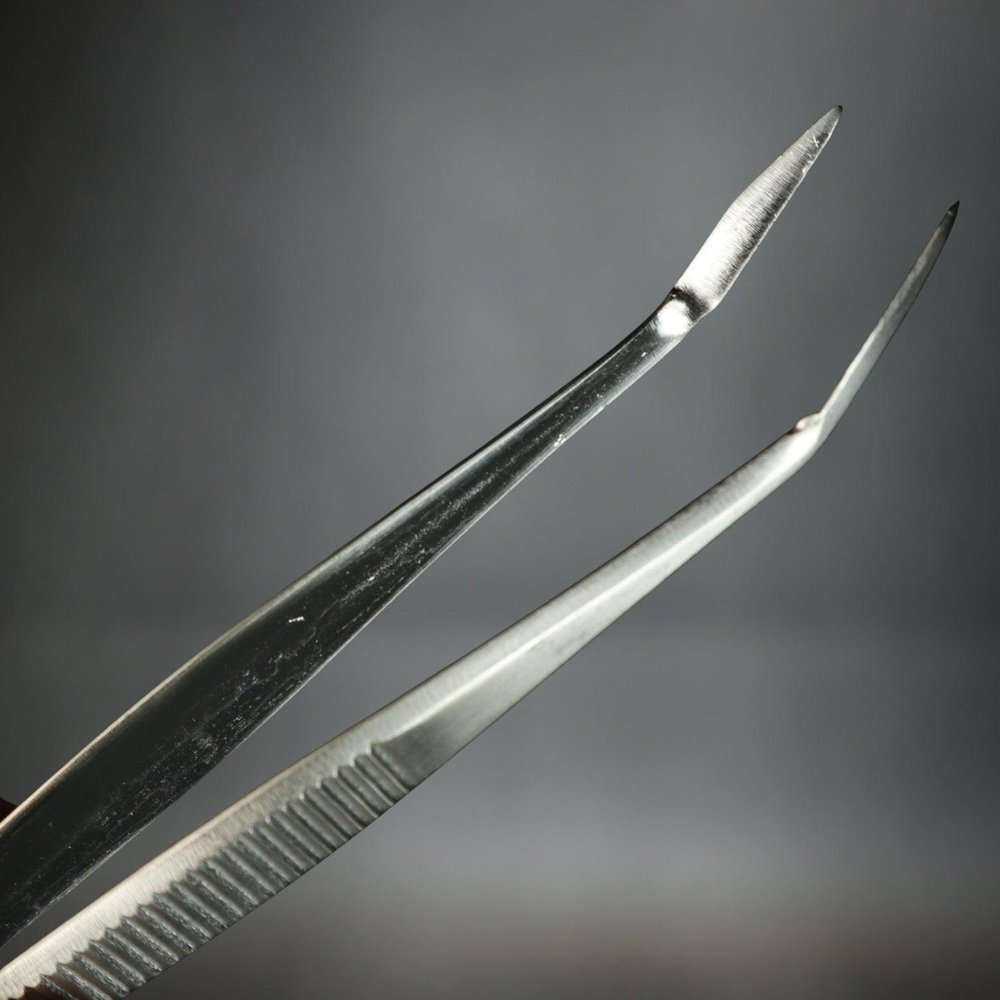 Kikuwa Defoliating Tweezers With Blades