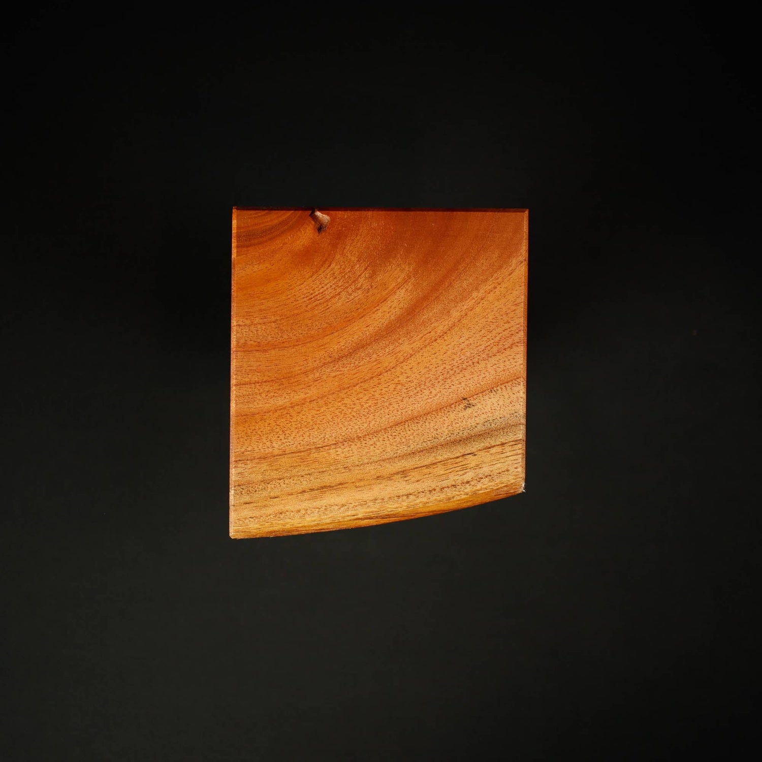 Bonsai Display Jita - Square With Natural Edge 14cm